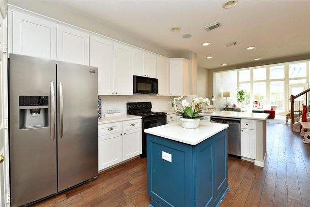 8814 Silent Willow Lane, Sugar Land, TX 77479