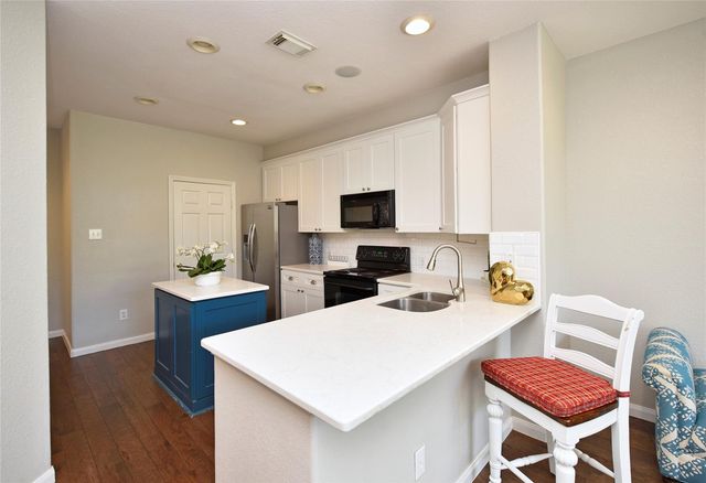 8814 Silent Willow Lane, Sugar Land, TX 77479