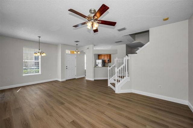 617 52ND AVENUE N, St Petersburg, FL 33703