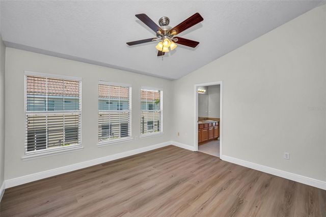 617 52ND AVENUE N, St Petersburg, FL 33703