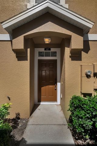 617 52ND AVENUE N, St Petersburg, FL 33703