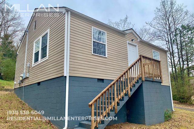 102 Valley View Cir, Clarksville, TN 37040