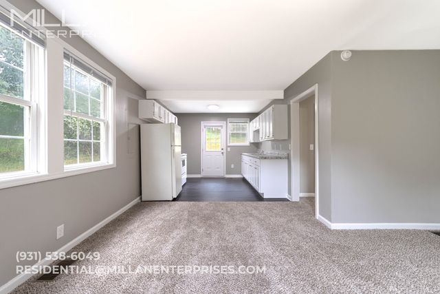 102 Valley View Cir, Clarksville, TN 37040