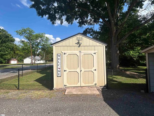306 Shands Street, Clinton, SC 29325