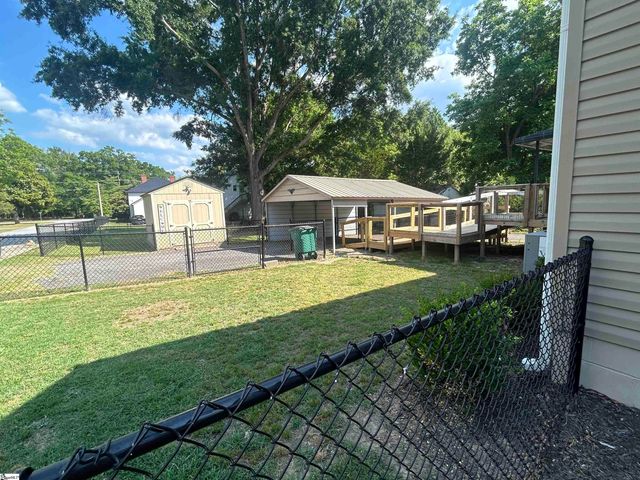 306 Shands Street, Clinton, SC 29325