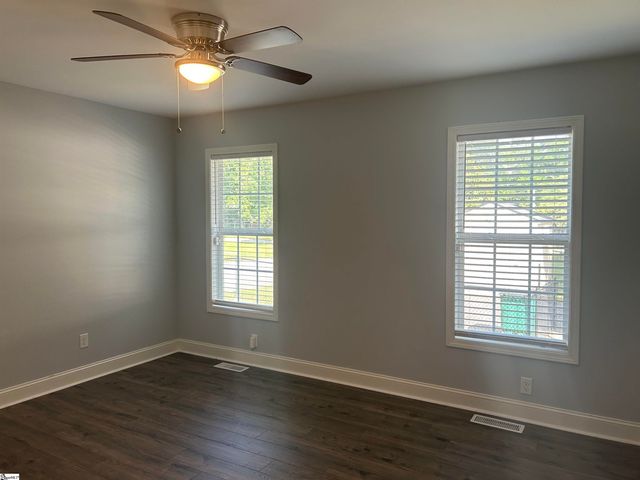 306 Shands Street, Clinton, SC 29325