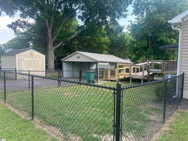 306 Shands Street, Clinton, SC 29325
