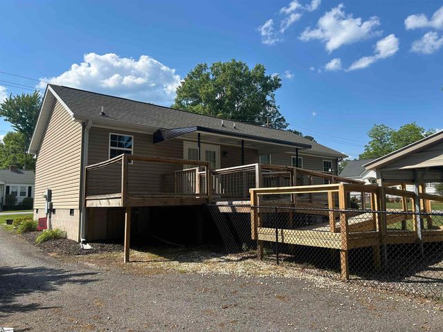 306 Shands Street, Clinton, SC 29325