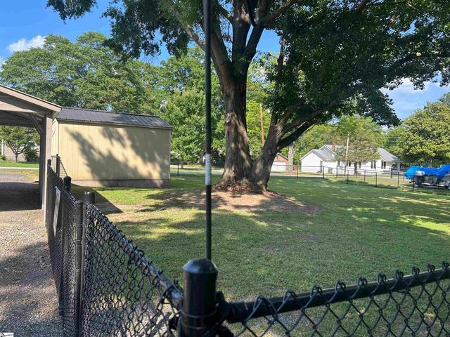 306 Shands Street, Clinton, SC 29325