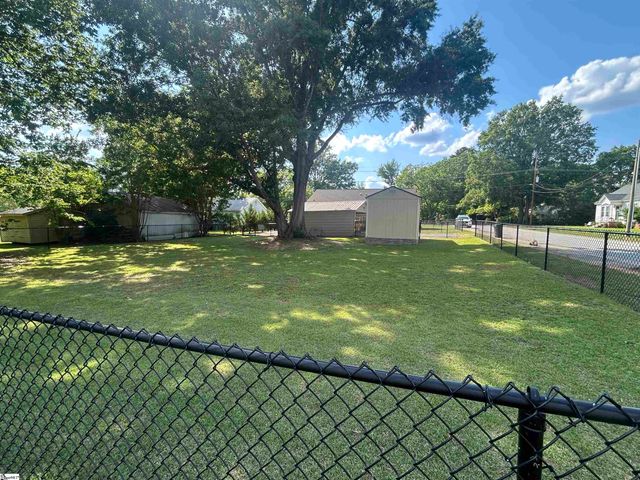 306 Shands Street, Clinton, SC 29325