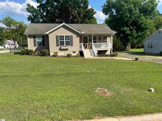 306 Shands Street, Clinton, SC 29325