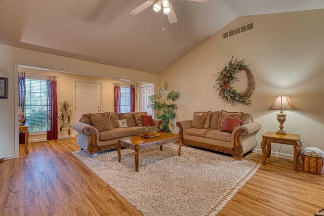 6111 Eastbourne Drive, Evansville, IN 47711
