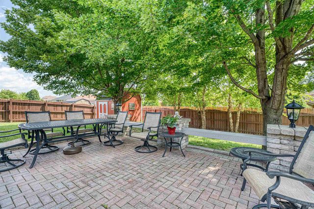 6111 Eastbourne Drive, Evansville, IN 47711
