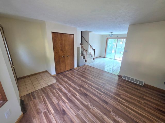 890 Gabrielle Court, Grand Rapids, MI 49505