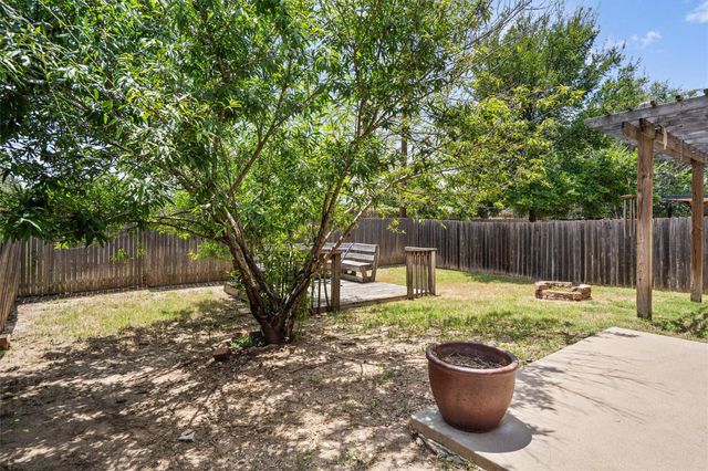 7337 Menchaca RD 29, Austin, TX 78745