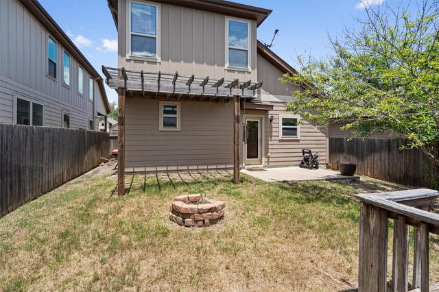 7337 Menchaca RD 29, Austin, TX 78745