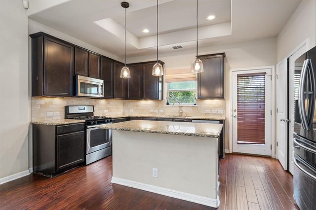 7337 Menchaca RD 29, Austin, TX 78745