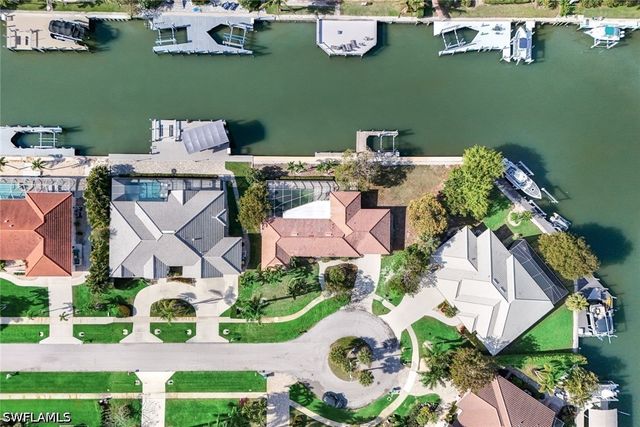 358 Grapewood CT, Marco Island, FL 34145
