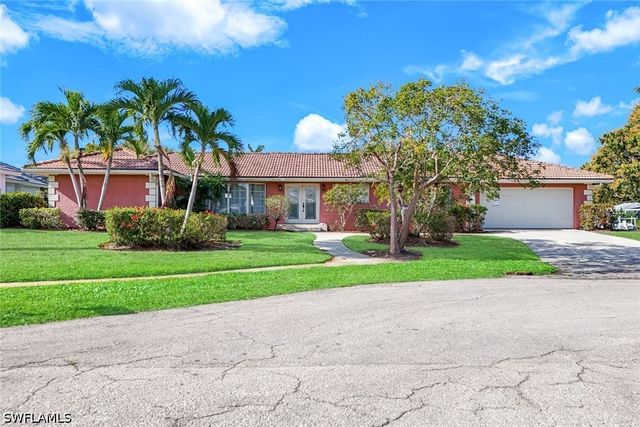 358 Grapewood CT, Marco Island, FL 34145
