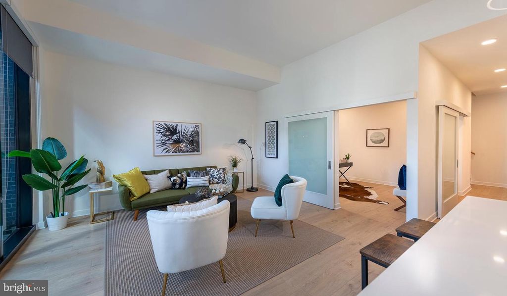 4710 ELM ST #1B-E-2403, Bethesda, MD 20814