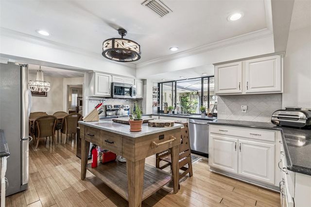 2901 67TH AVENUE S, St Petersburg, FL 33712