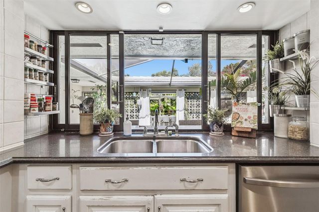 2901 67TH AVENUE S, St Petersburg, FL 33712