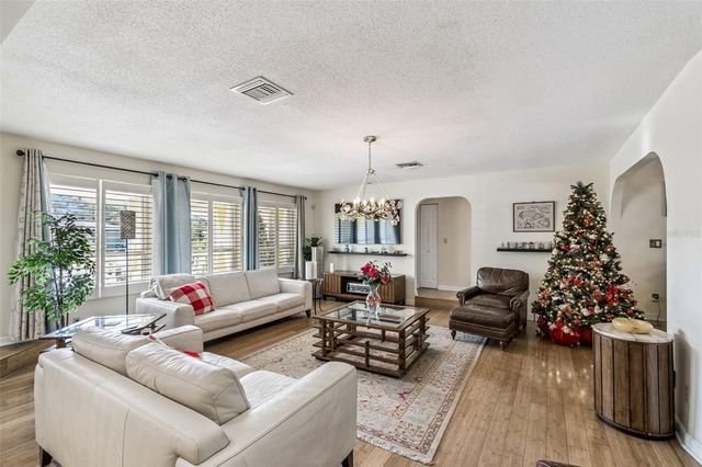 2901 67TH AVENUE S, St Petersburg, FL 33712