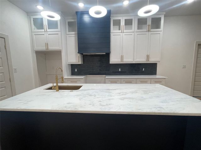1082 Pearl Harbor Street, Tool, TX 75143