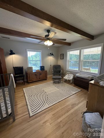 724 Johnson Farm Road, Hiddenite, NC 28636