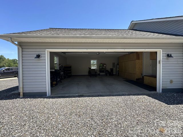 724 Johnson Farm Road, Hiddenite, NC 28636