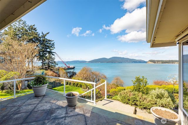 2720 Oakes Avenue, Anacortes, WA 98221