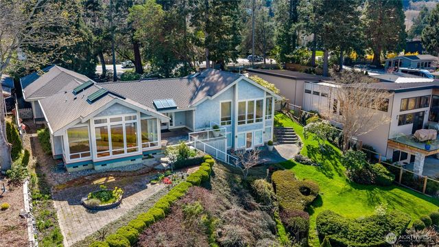 2720 Oakes Avenue, Anacortes, WA 98221