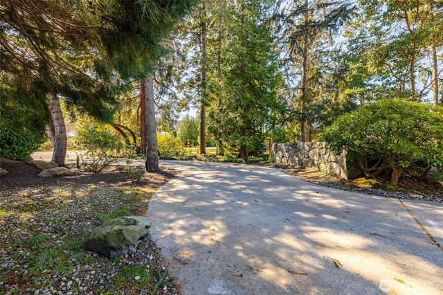 2720 Oakes Avenue, Anacortes, WA 98221