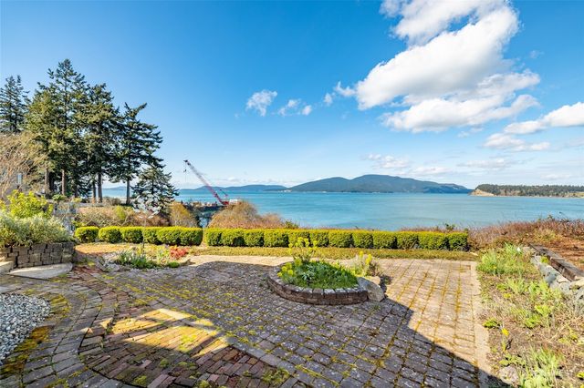 2720 Oakes Avenue, Anacortes, WA 98221