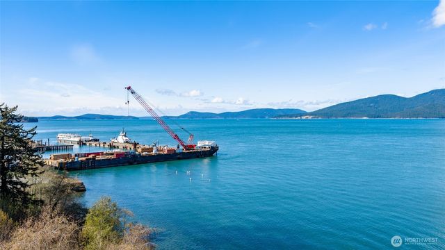 2720 Oakes Avenue, Anacortes, WA 98221