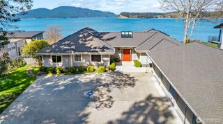2720 Oakes Avenue, Anacortes, WA 98221