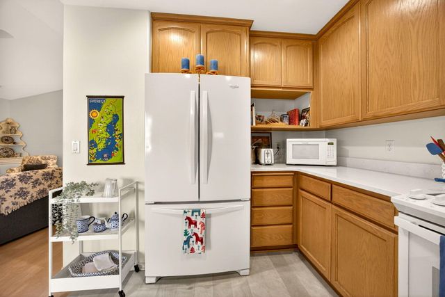 614 Cherrywood Drive, Medford, OR 97504