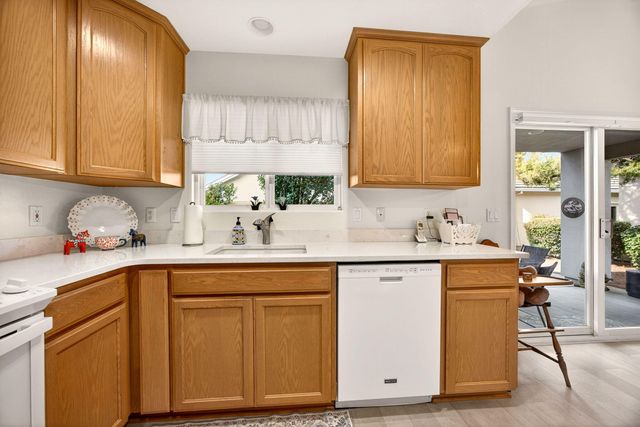 614 Cherrywood Drive, Medford, OR 97504