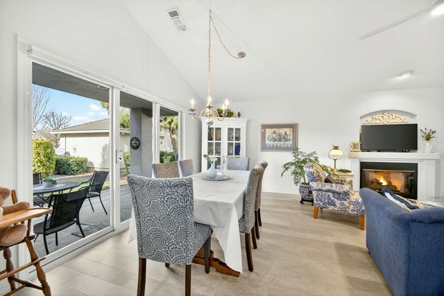 614 Cherrywood Drive, Medford, OR 97504