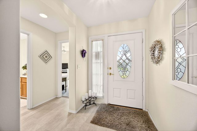 614 Cherrywood Drive, Medford, OR 97504