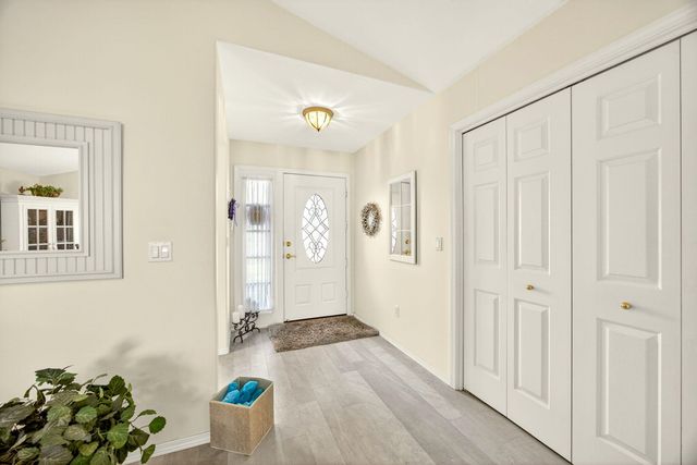 614 Cherrywood Drive, Medford, OR 97504