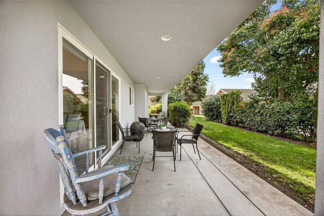 614 Cherrywood Drive, Medford, OR 97504