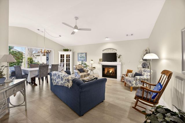 614 Cherrywood Drive, Medford, OR 97504