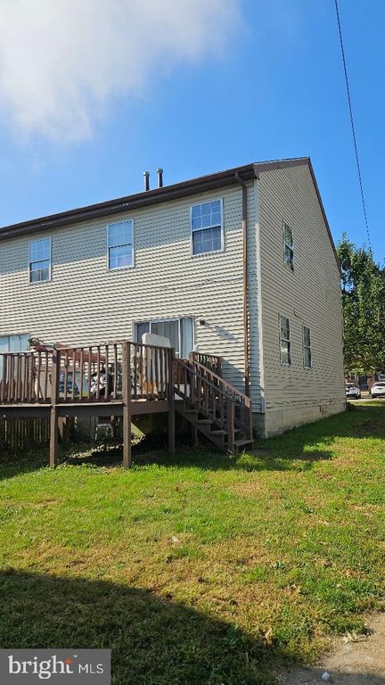 301 8TH AVE, Wilmington, DE 19805