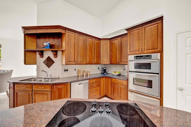 14265 Sandhill Rd, Poway, CA 92064