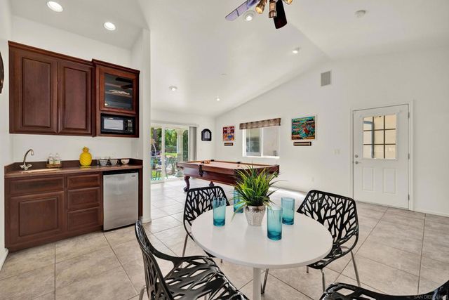 14265 Sandhill Rd, Poway, CA 92064