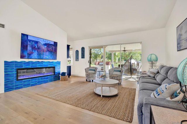 14265 Sandhill Rd, Poway, CA 92064