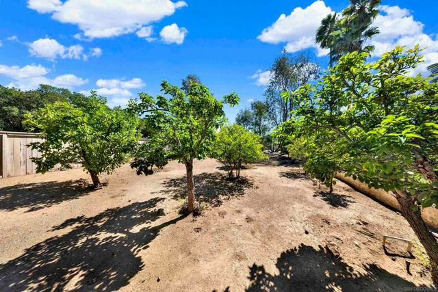 14265 Sandhill Rd, Poway, CA 92064