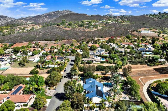 14265 Sandhill Rd, Poway, CA 92064