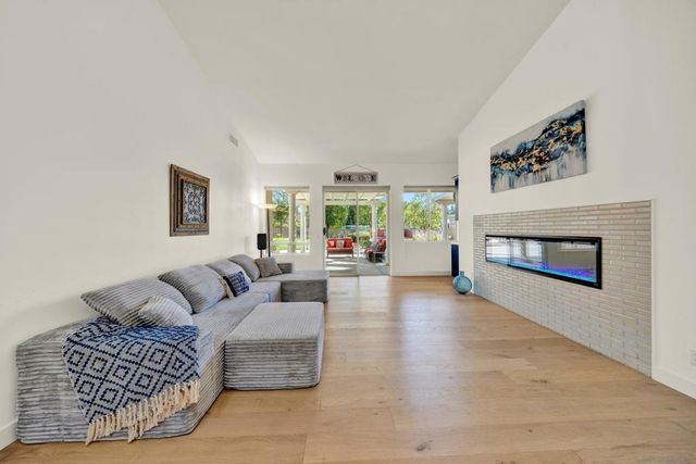 14265 Sandhill Rd, Poway, CA 92064